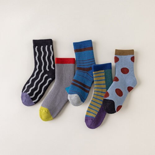 【5 Pairs Per Pack】Boys'Socks  Autumn Winter Warm Thick Terry Mid-Calf Socks - Fleece-Lined, Dark Color, Sporty Trendy Socks for Kids Socks & Students - Image 2